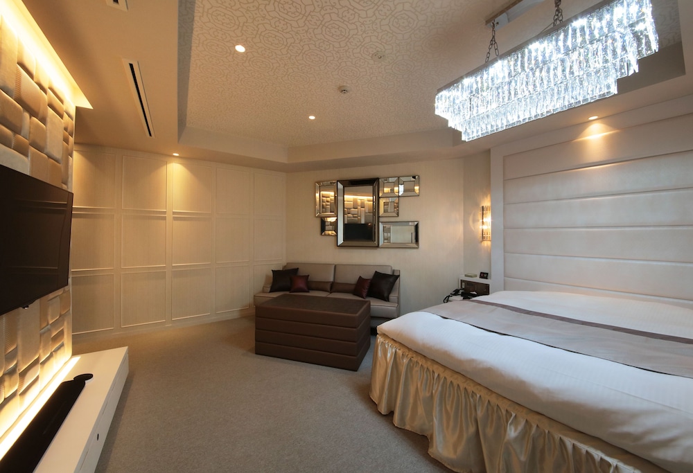 [Non-Smoking] Design Suite, 1 Queen Bed