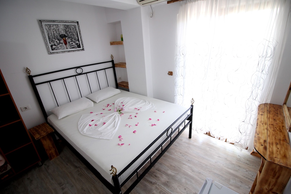 Basic Double Room, Non Smoking, Sea View