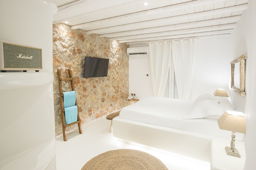 Comfort Suite (Outdoor Spa Bath) - Photo 8
