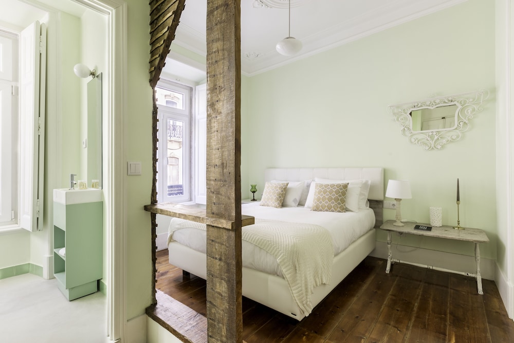 Deluxe Double or Twin Room, Private Bathroom