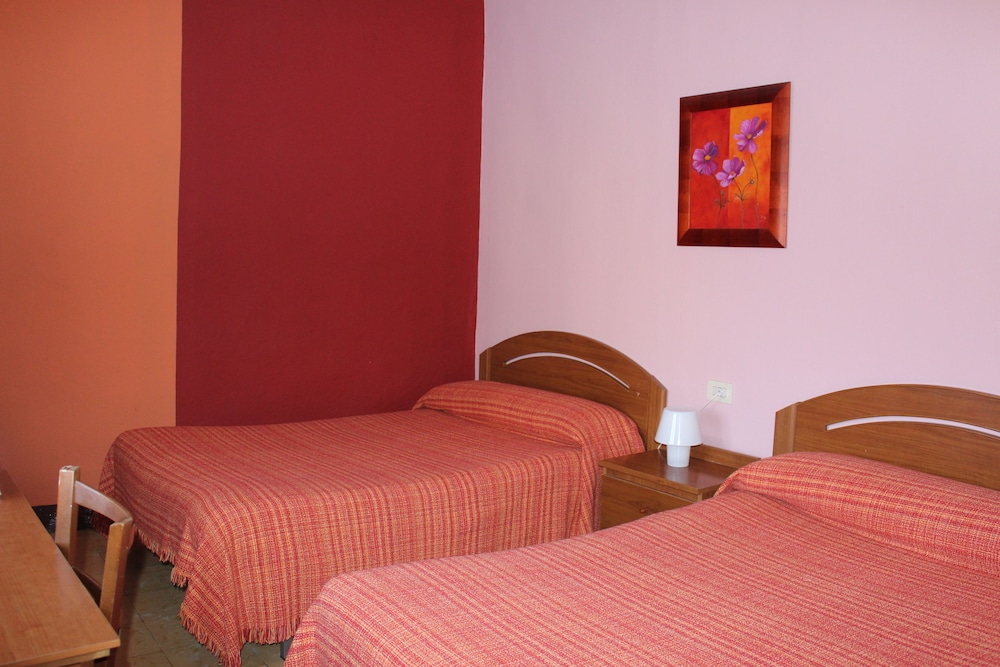 Double Room, Shared Bathroom photo 3