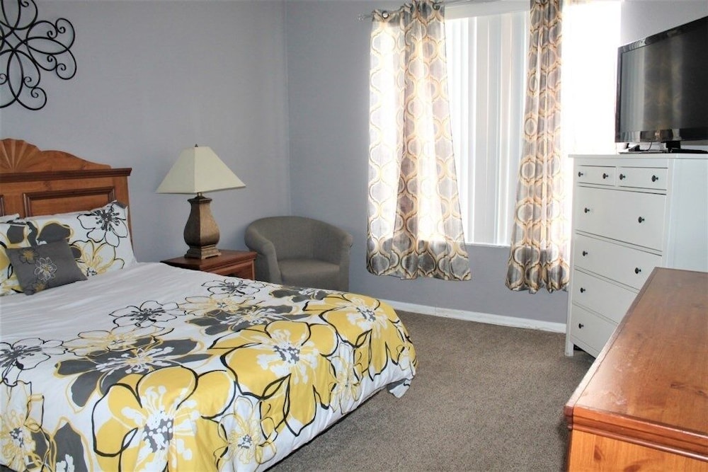 House, 6 Bedrooms photo 1