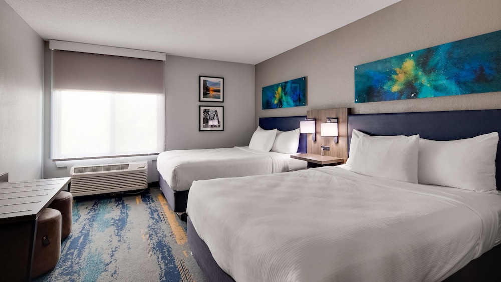 Suite, Multiple Beds, Accessible, Bathtub (with Sofabed) photo 3