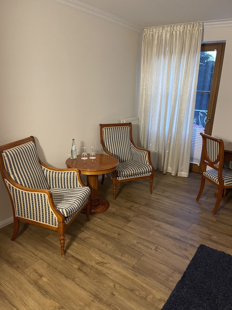 Comfort Room, 1 Queen Bed, Non Smoking