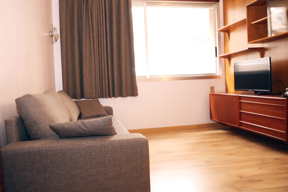 Deluxe Apartment, Multiple Beds, City View (ATICO 3-5 PAX DELUXE) photo 2