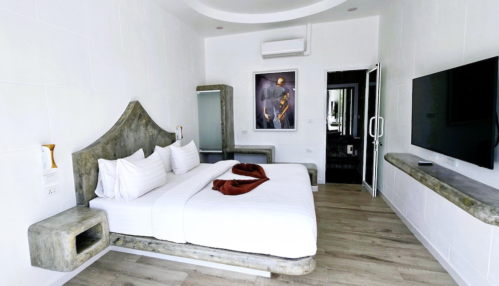 room photo