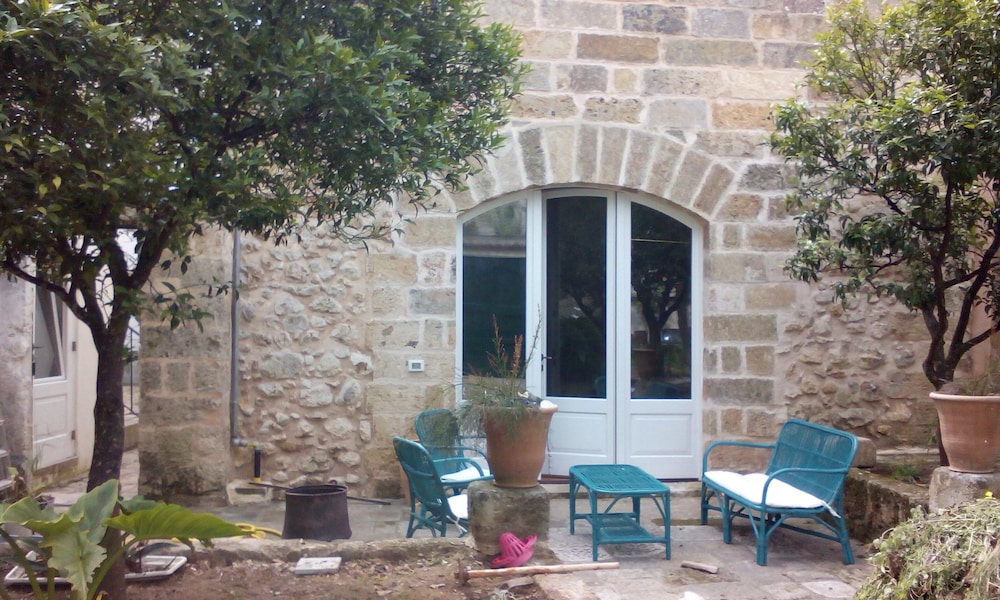 Deluxe Double Room, Garden View photo 1