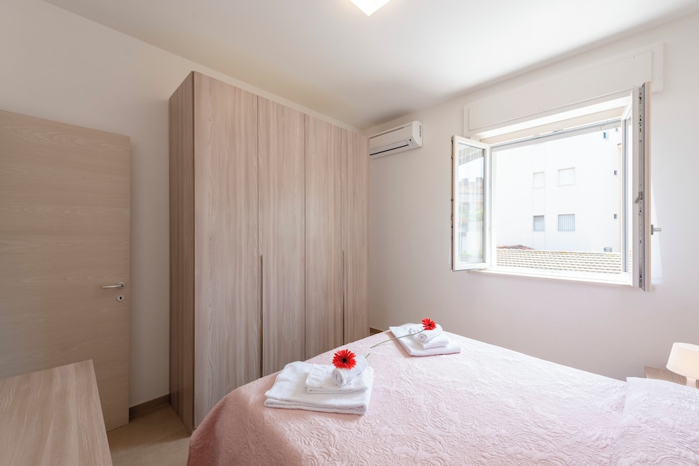 Family Apartment, Multiple Bedrooms (Suite 3 Ondina Viareggio 200m from) photo 2