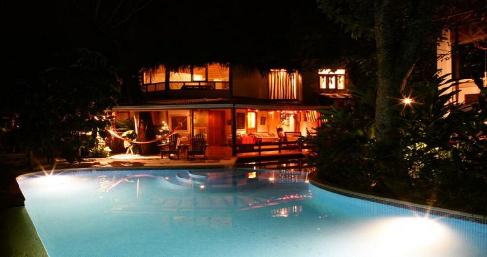 Family House free Access to Hotel Tropico Latino photo 3