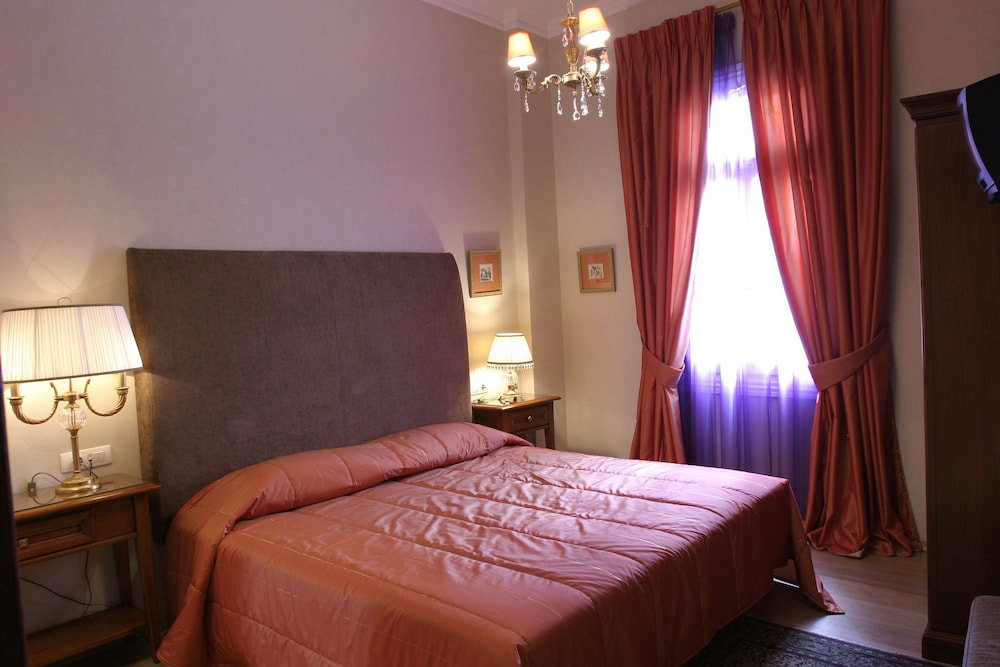 Single Room photo 1