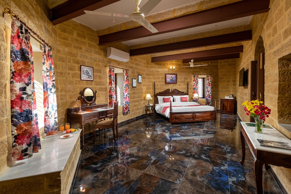 Golden Suite