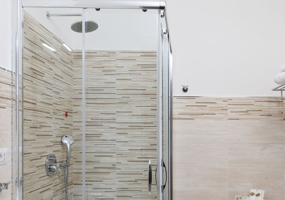 Superior Double or Twin Room, Ground Floor - Photo 2