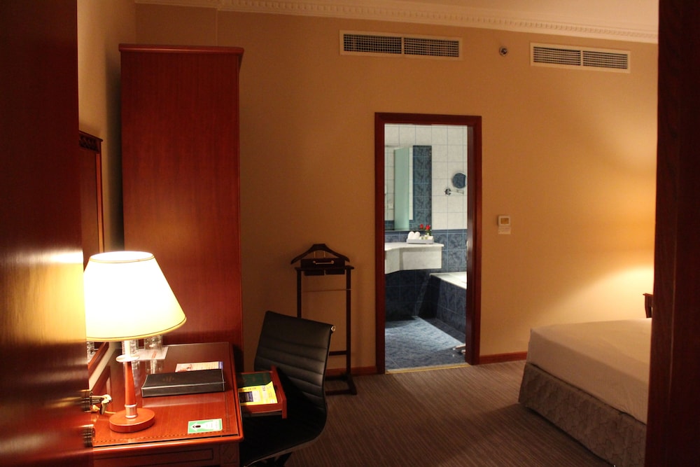 Junior Single Room - Photo 10