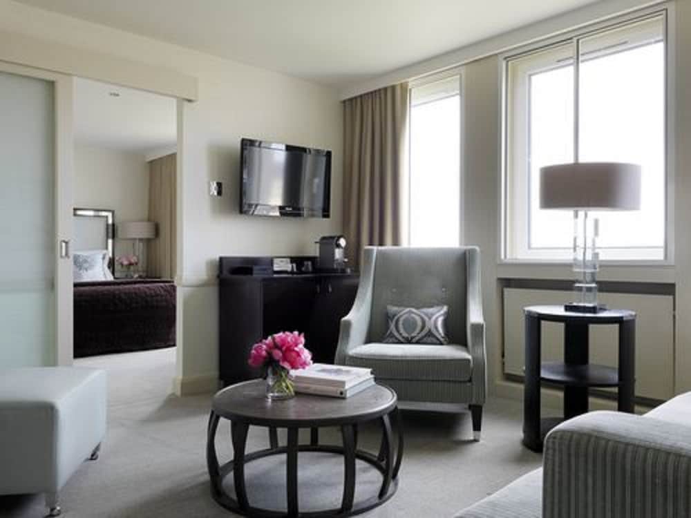 Studio Suite, 1 King Bed photo 3
