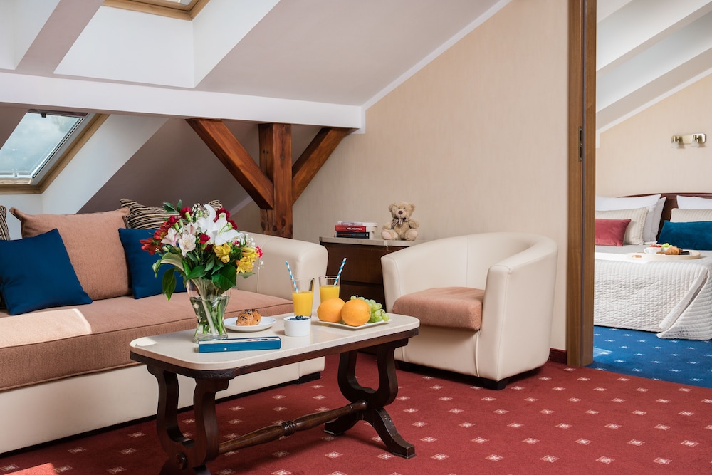 Family Apartment - Photo 2