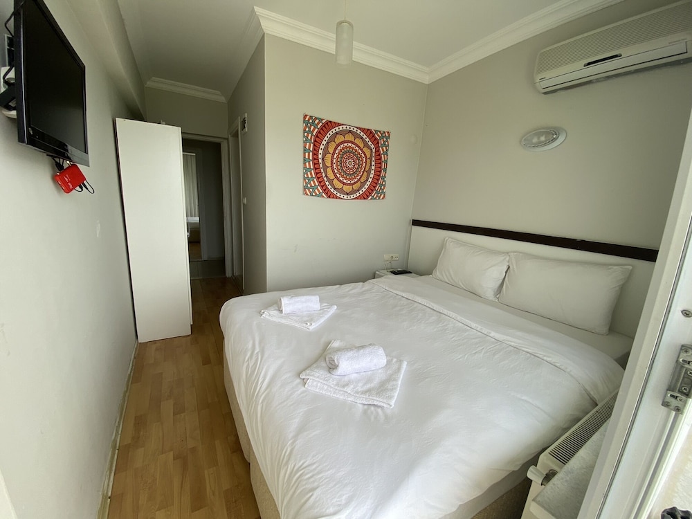 Basic Double Room photo 1