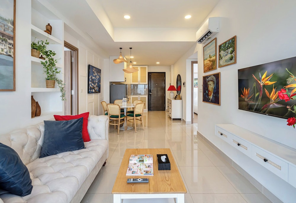 Apartment, 2 Bedrooms, Balcony, City View photo 3