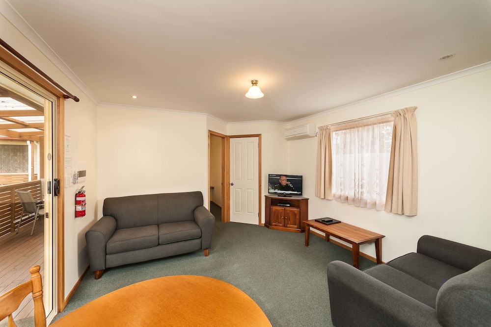 Cabin, 2 Bedrooms, Kitchenette photo 2