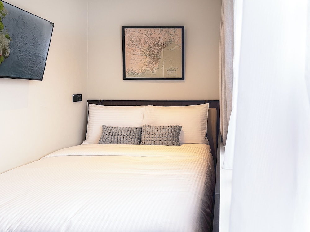 Double Room thumbnail 5