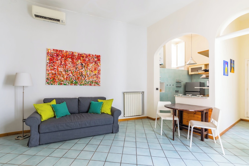 Apartment (2 Bedrooms)