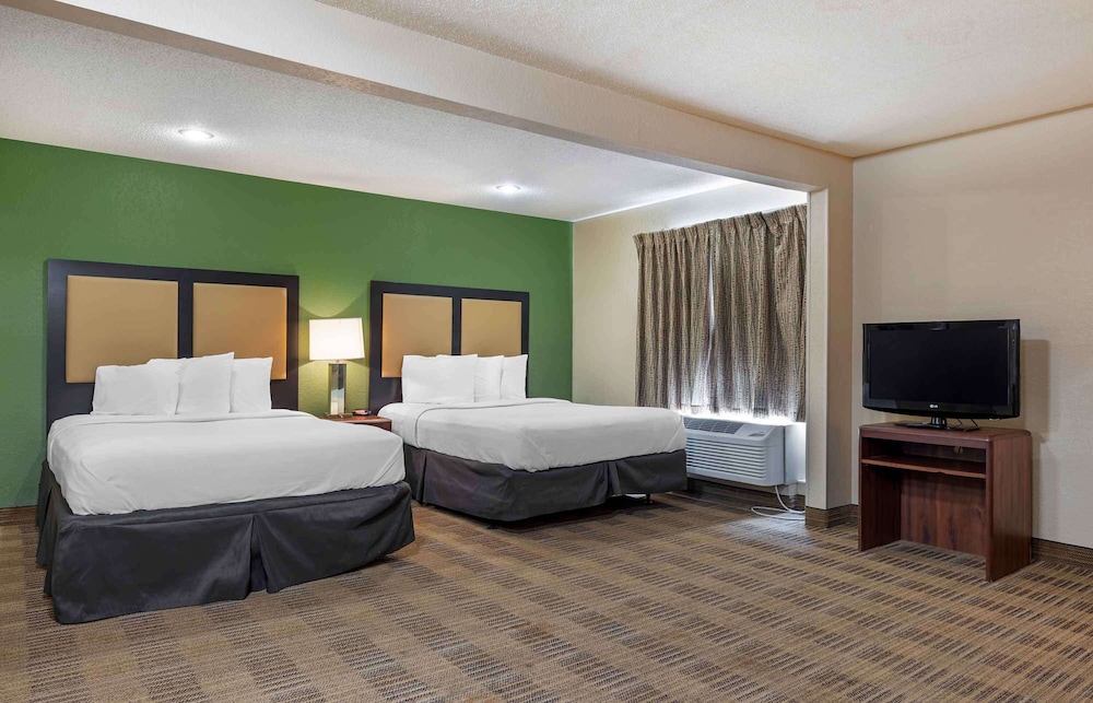 Deluxe Studio, Multiple Beds, Non Smoking - Photo 1