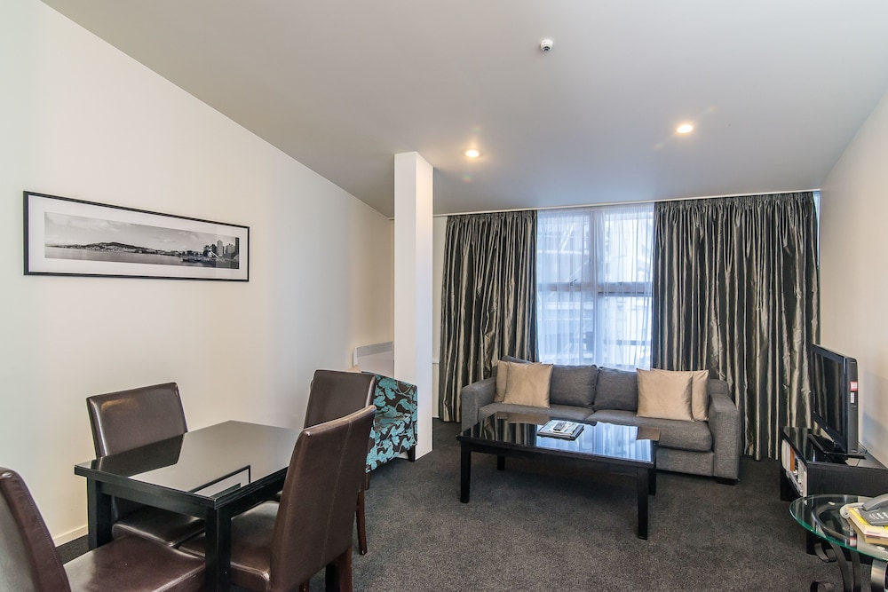 1 Bedroom Twin Apartment - Photo 22