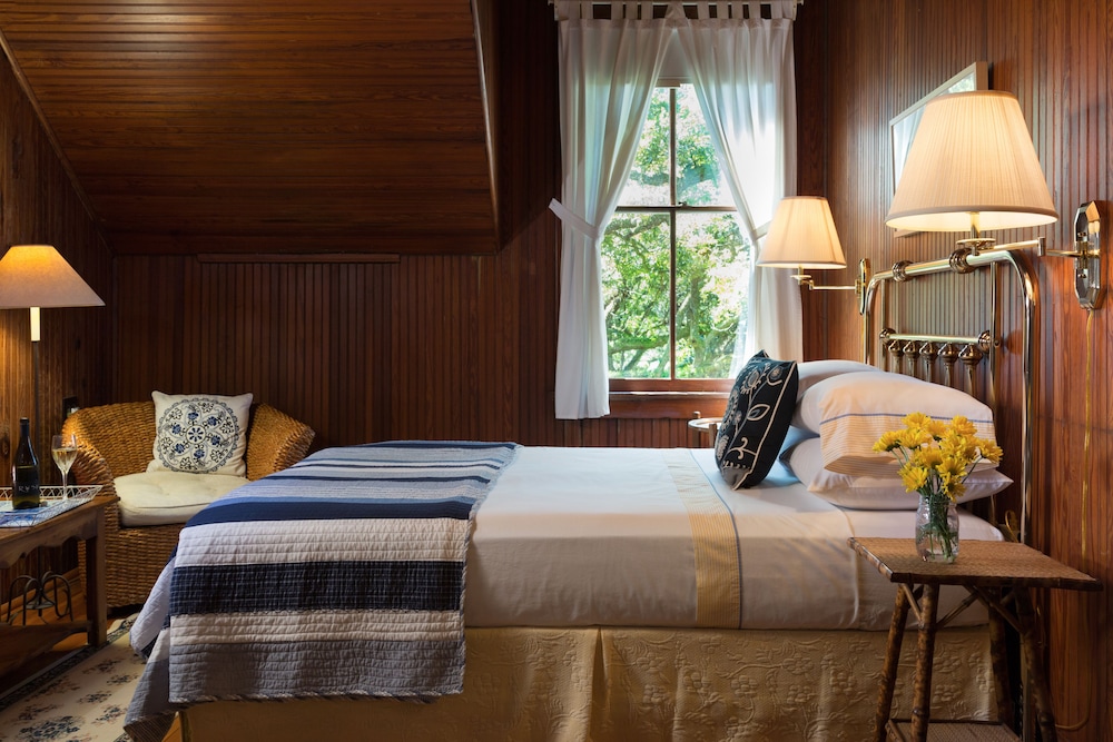 Superior Quadruple Room, Multiple Beds, Non Smoking photo 3