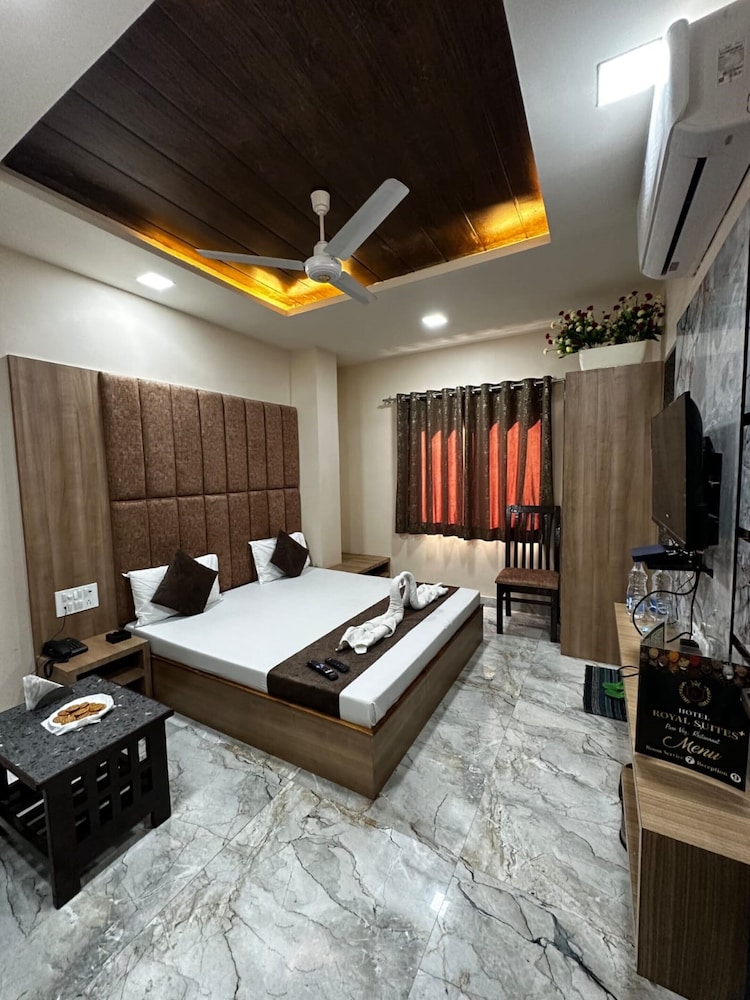 Deluxe Double Room, City View