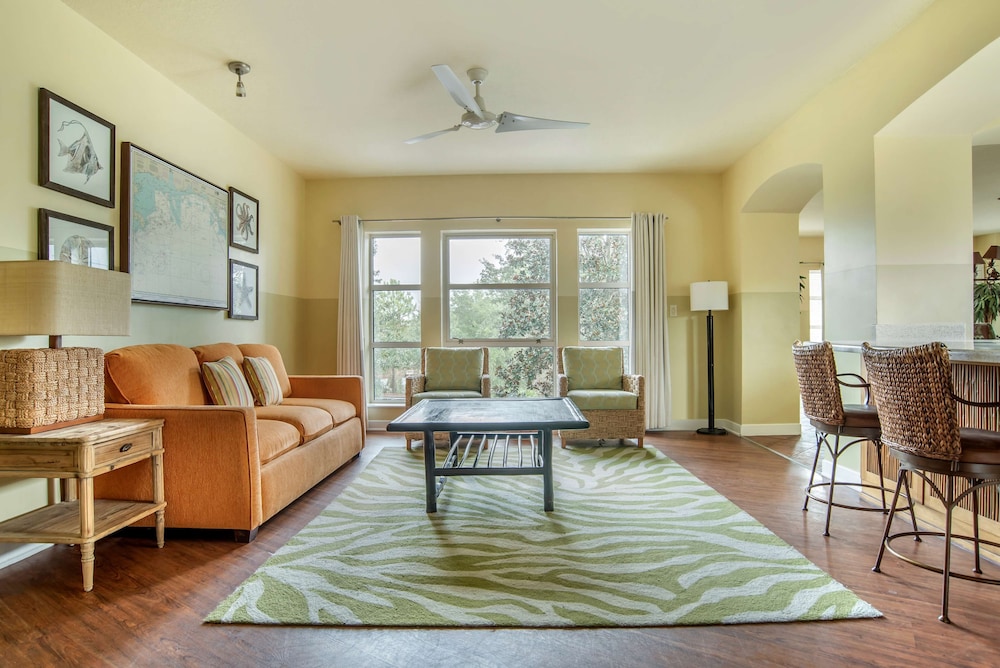 2 BEDROOM 2 KING SUITE WITH BALCONY - Photo 3