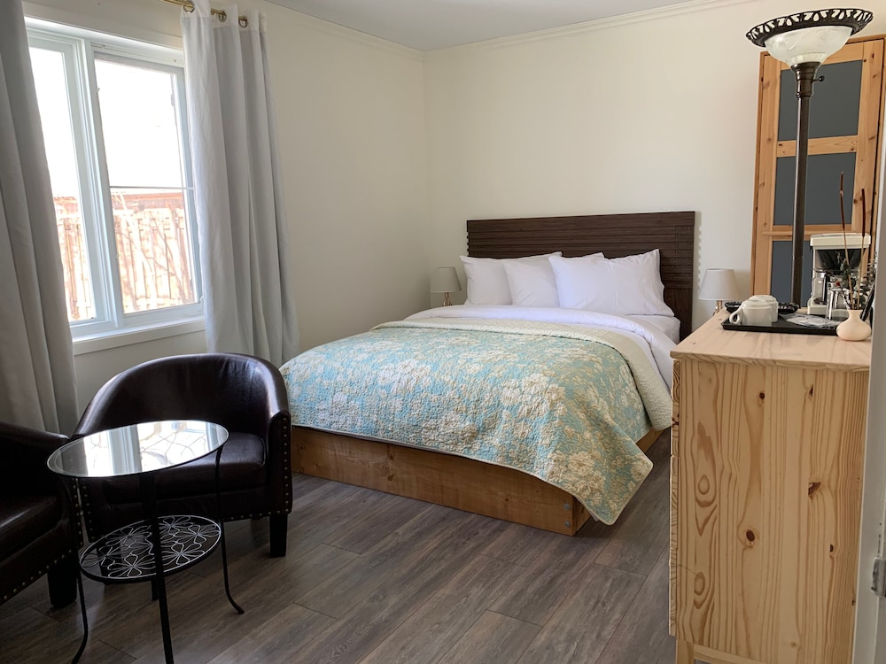 Standard Room photo 2