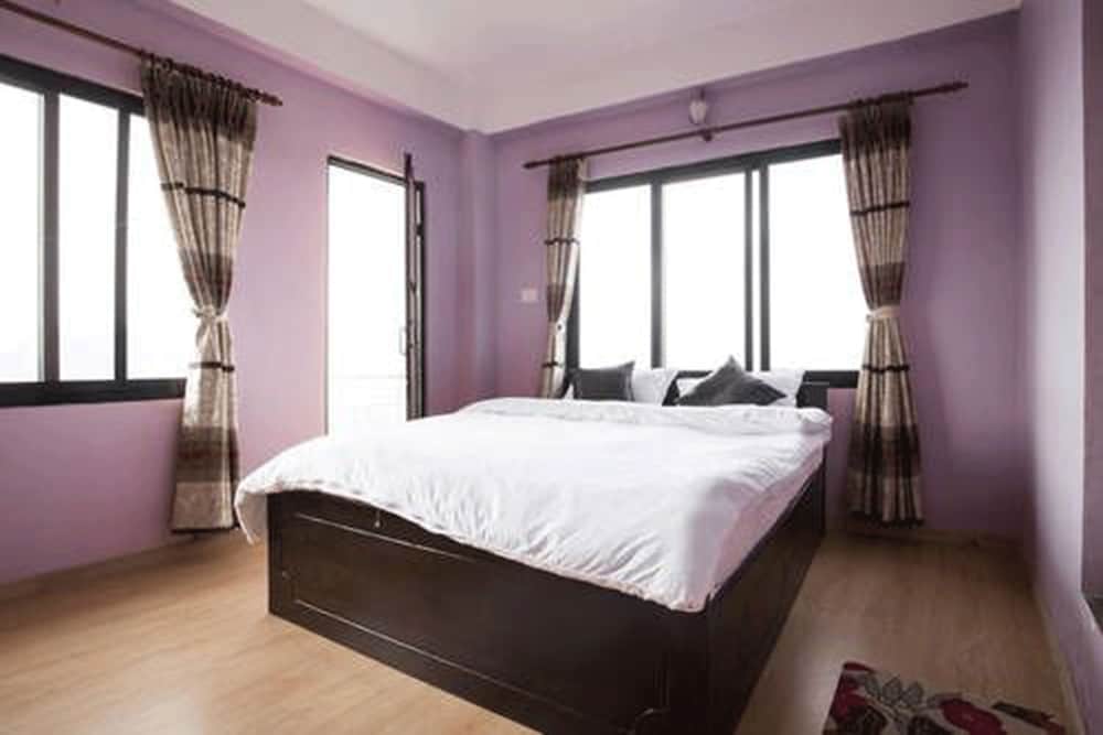 Standard Triple Room, Hill View photo 3