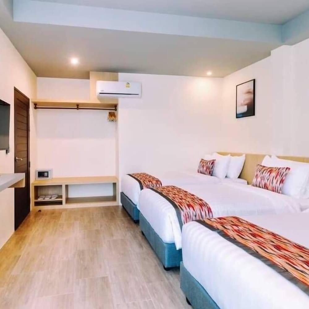 Family Room, 3 Twin Beds, Sea View