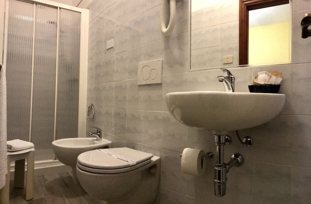 Standard Single Room photo 2