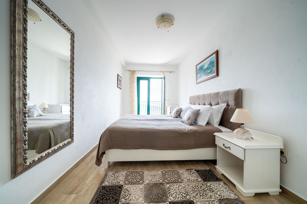 Olive Branch, One bedroom, With balcony and terrace, Sea view photo 1