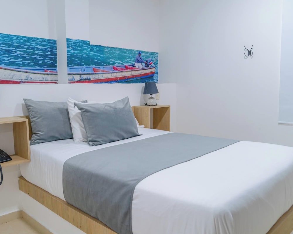 Deluxe Double or Twin Room photo 2