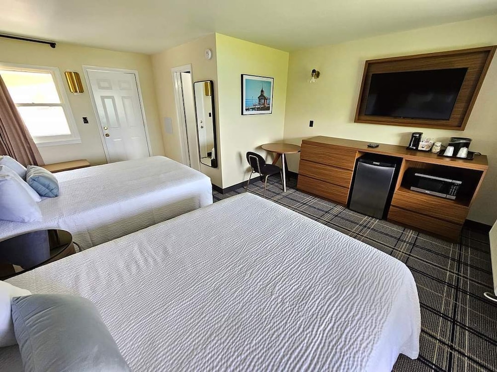 Deluxe Double Room, Lake View photo 3
