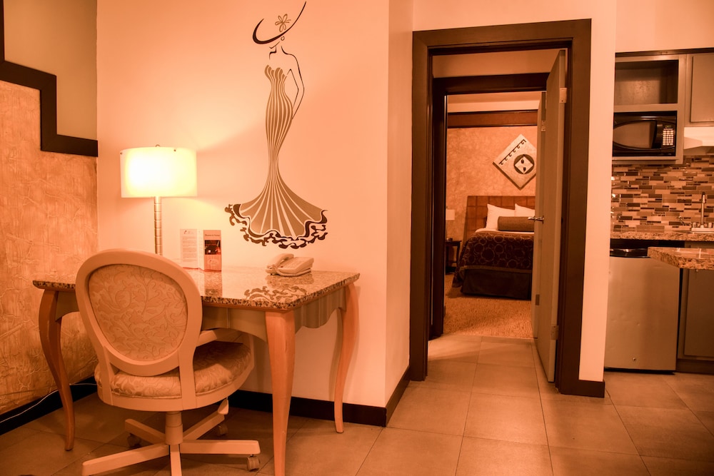 Luxury Suite photo 1