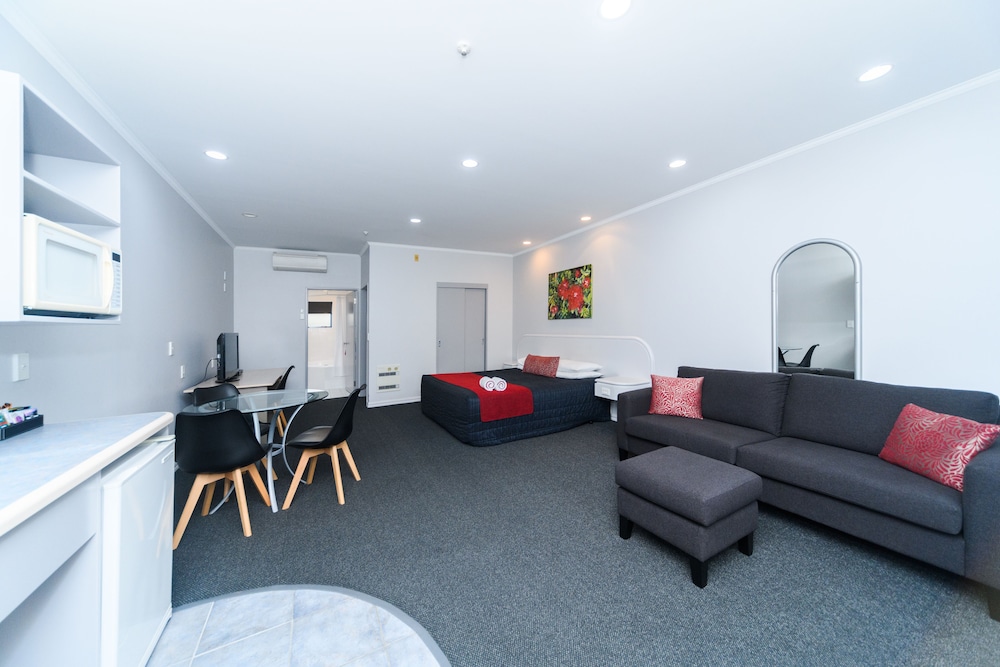 Family Studio Suite, 1 Bedroom, Ground Floor photo 1