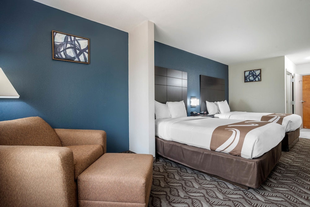 Suite, 2 Queen Beds, Non Smoking - Photo 2