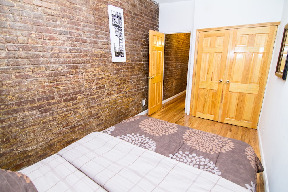 Family Apartment, 1 Queen Bed with Sofa bed, Kitchenette photo 3