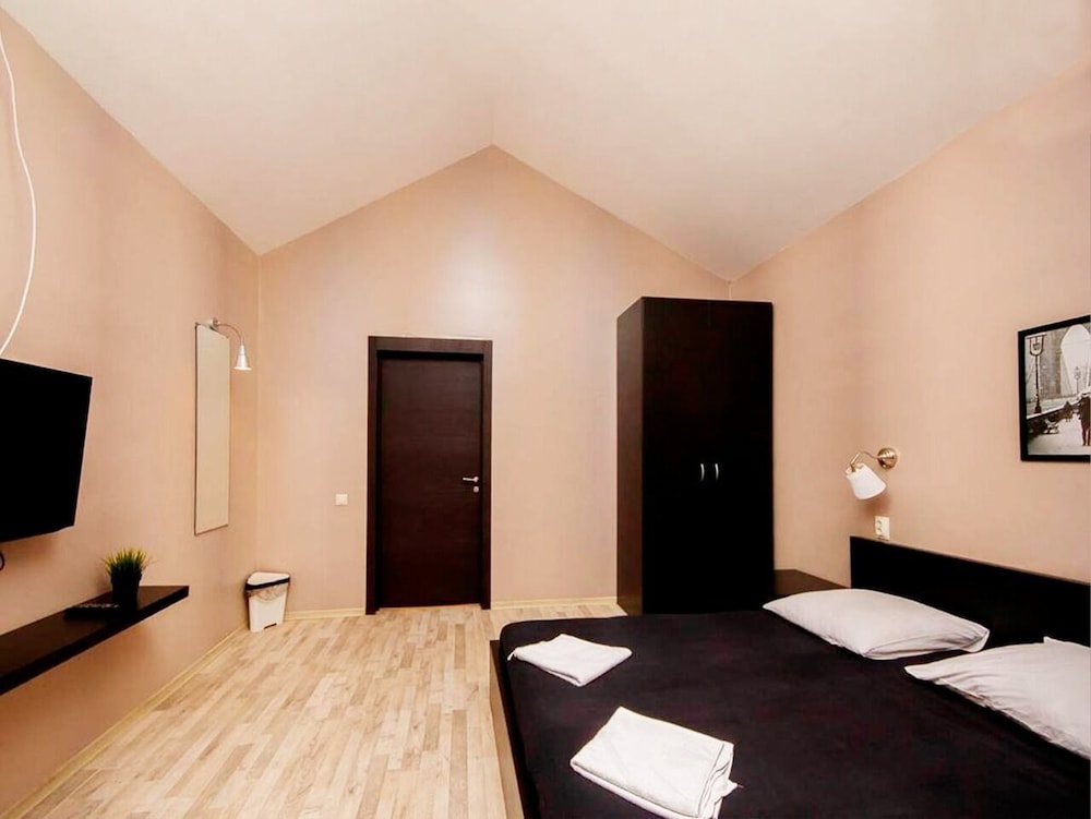 Comfort Double Room, Shared Bathroom photo 2