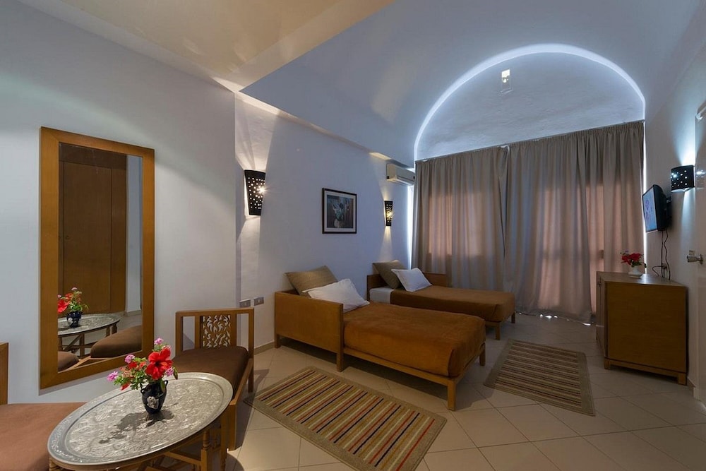 Family Room Partial Sea View 2+2