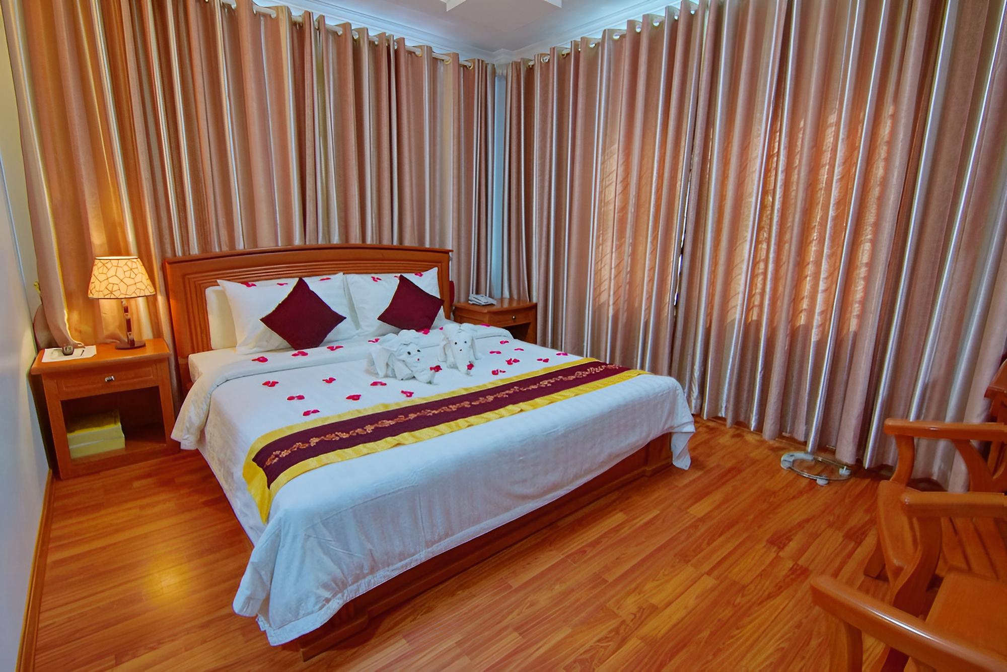 City Double Room, 1 Double Bed, City View photo 2