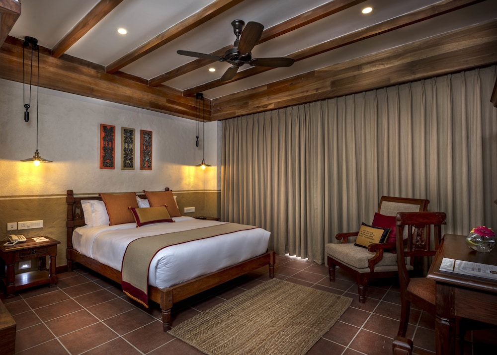 Heritage Deluxe Double or Twin Room with Balcony photo 3
