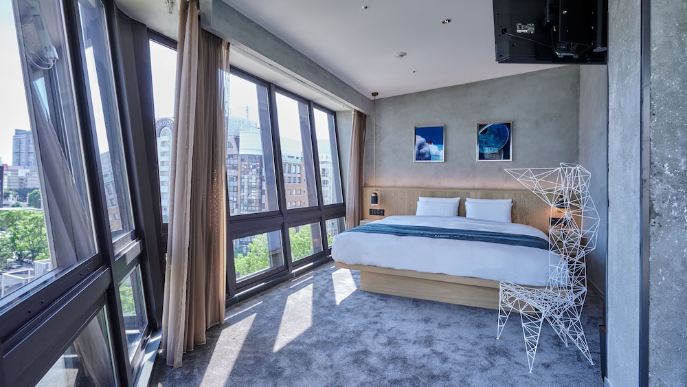 (Honeymoon Plan) L10 Park Corner Suite