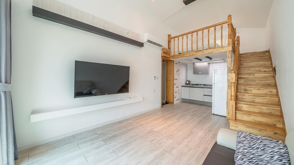Basic Room, 1 Bedroom (Room 101) - Photo 12