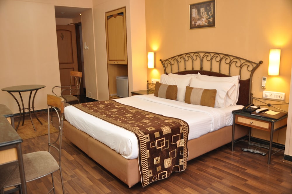 Deluxe Room, Non Smoking - Photo 3