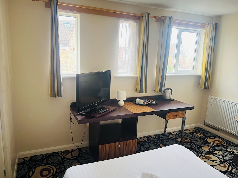 Double Room - Photo 13