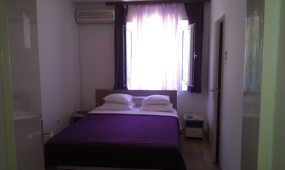 Double Room, Garden Area photo 3