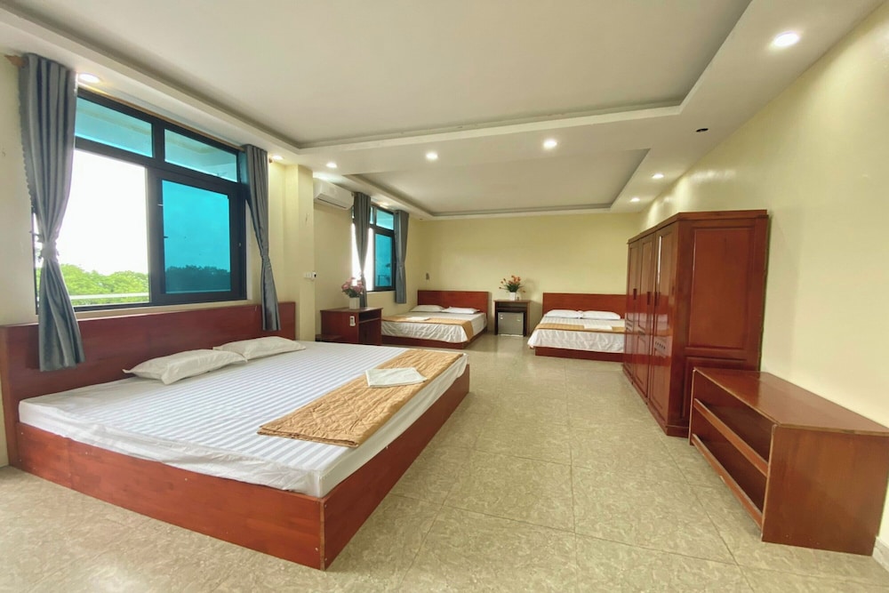 Family Shared Dormitory, Beach View